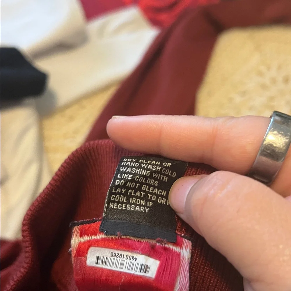 Jos. A. Bank Rich Burgundy Silk Turtleneck Sweater - Picture 3 of 3